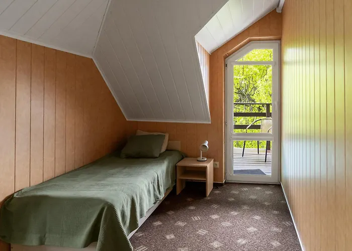 בית הארחה Ema