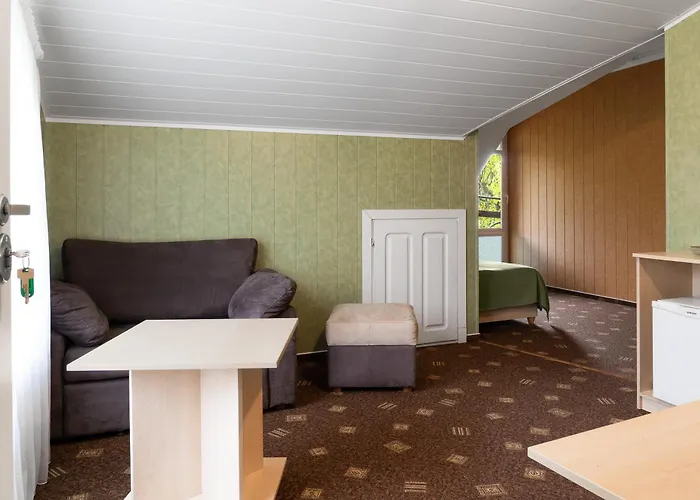 בית הארחה Ema 3*