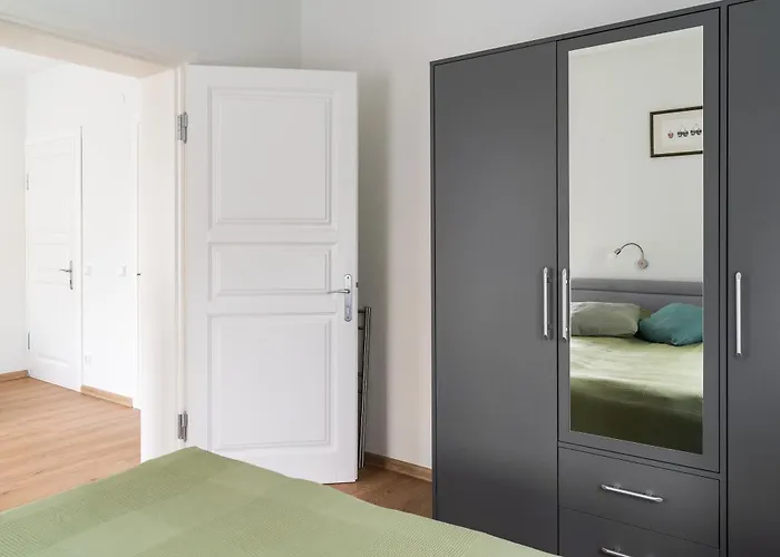 Ema בית הארחה