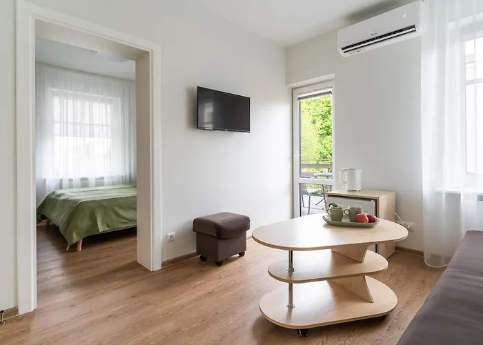 Ema בית הארחה 3*