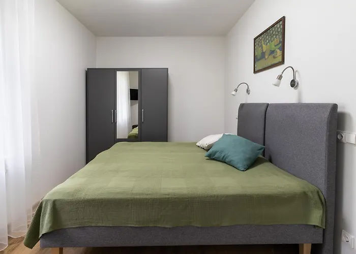 בית הארחה Ema פלאנגה