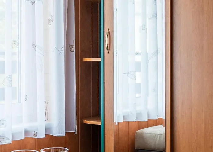 בית הארחה Ema